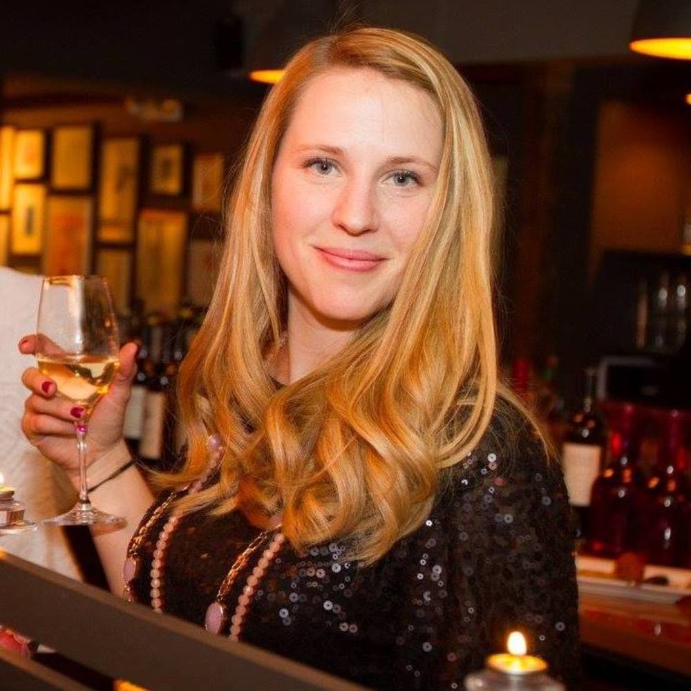 Meet your Posher, Elizabeth